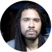 Professor de matemática ensina pessoas de todas as idades